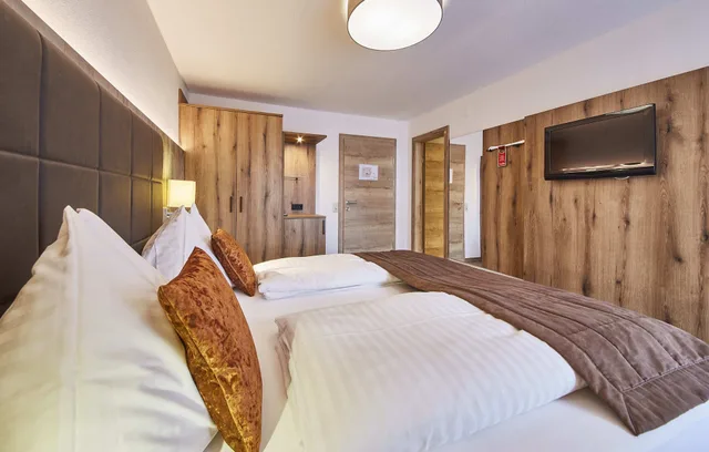 غرفة كومفورت بسرير كوين بشرفة، Hotel Romerhof 2/5