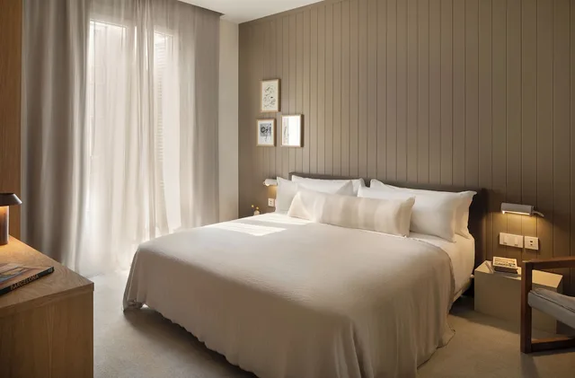 Design, Queen Bed, Balcony، Hotel Barbara 2/4