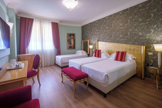 غرفة كلاسيكية ثلاثية بثلاثة أسرّة، Zanhotel Meeting Centergross 1/6