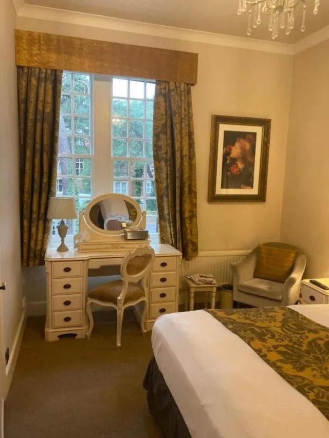 غرفة كومفورت بسرير مزدوج، Langtry Manor Hotel 3/10