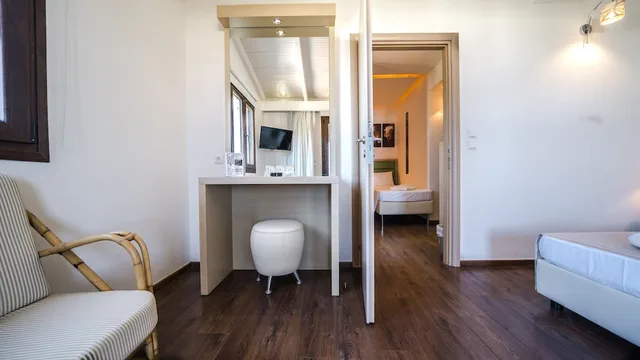 جناح بانورامي بسرير مزدوج وسرير فردي بإطلالة على البحر، Forest Park Hotel 8/8