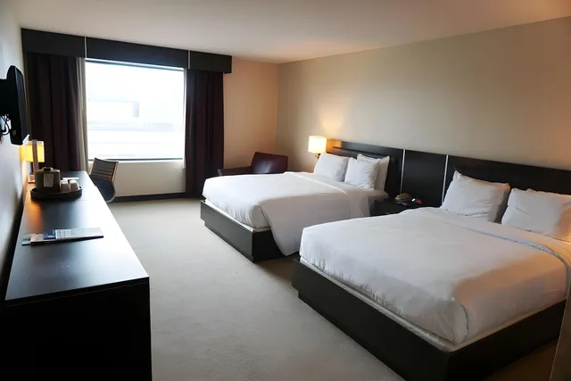 غرفة ديلوكس بسريرين كوين، Casino Queen Hotel 2/2