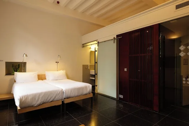 Deluxe, King Bed, Kruisherenhotel Maastricht 4/7