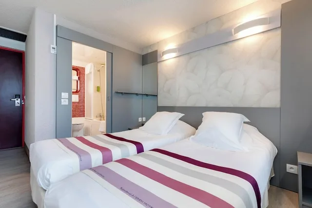 Room, Twin Beds, The Originals City Hotel Eden Rouen Nord 2/5