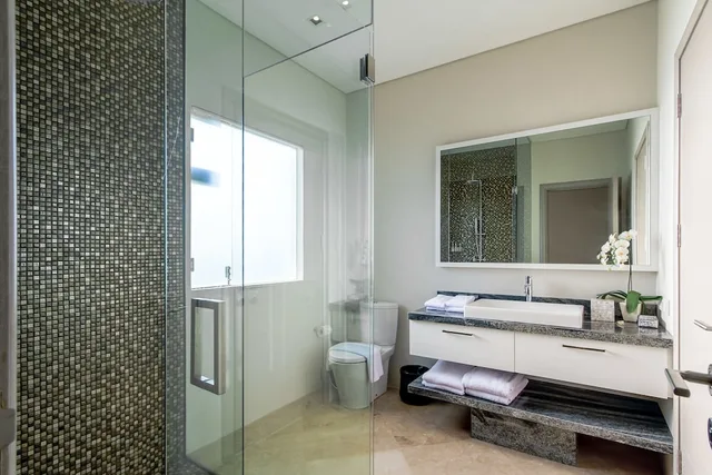 1.5 Bedrooms, 1 Double and 1 Single Bed, Side Ocean View، The Double View Mansions Bali 6/6
