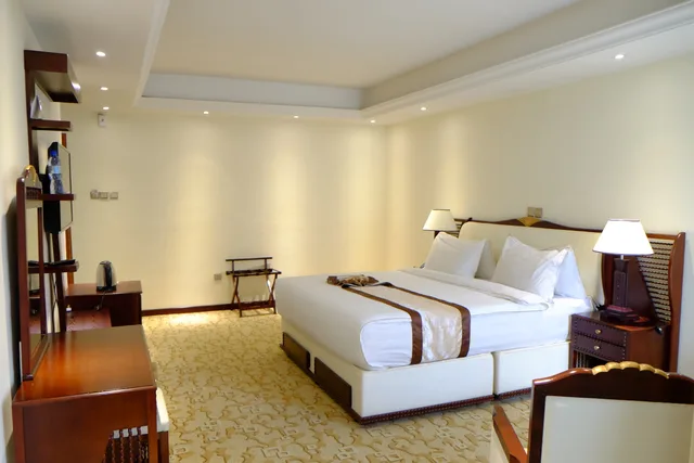 غرفة قياسية ثلاثية، Hotel De Leopol International 1/2