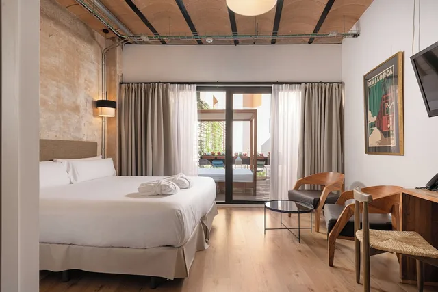 غرفة بريميوم بسريرين منفصلين بشرفة، Brondo Architect Hotel 1/10