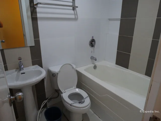 Regency, Queen Bed، Hotel Sogo Buendia 1/1