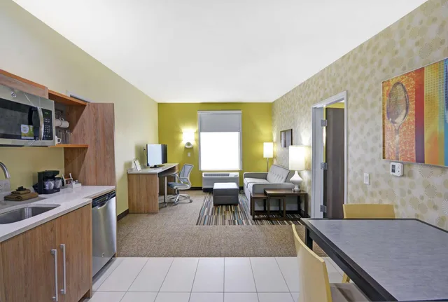 جناح بسرير كينج بغرفة نوم واحدة مع أريكة، Home2 Suites By Hilton Dallas Desoto 5/5