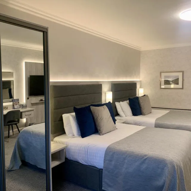 غرفة عائلية بسرير مزدوج، MILL PARK HOTEL 1/7