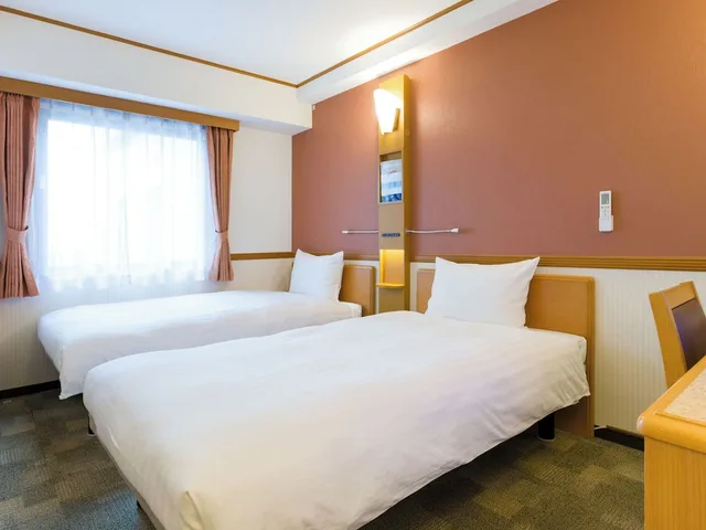 غرفة قياسية بسريرين منفصلين للمدخنين، Toyoko Inn Shin-Shirakawa Ekimae 2/4