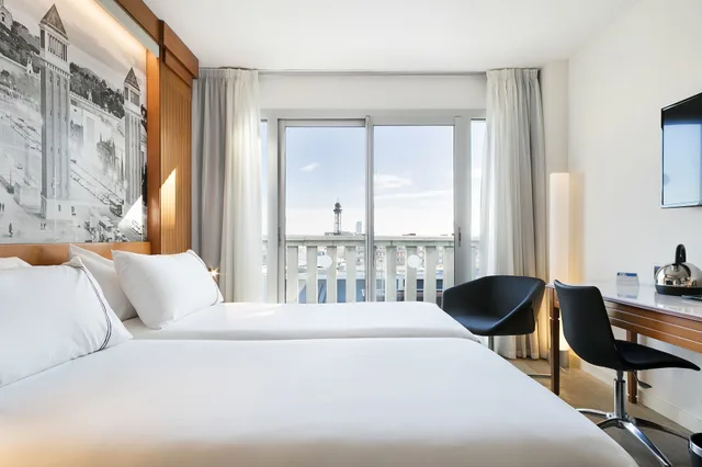 استوديو بسرير مزدوج بشرفة، Innside by Melia Barcelona Apolo 1/9