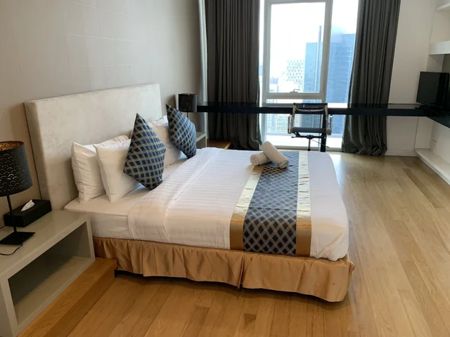 شقة تنفيذية بفراش فوتون وسرير كينج وسرير فردي بغرفتي نوم، Platinum Service Suite at The Face 4/7