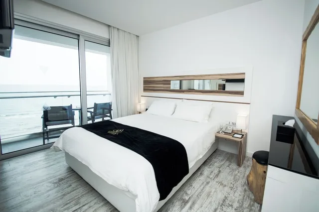 غرفة كلاسيكية بسرير مزدوج بإطلالة على البحر بشرفة، The Ciao Stelio Deluxe Hotel - Adults Only 2/10