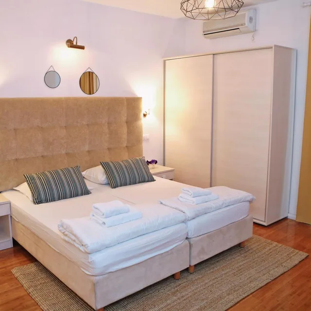 غرفة عائلية، HOTEL DELFIN 3/10