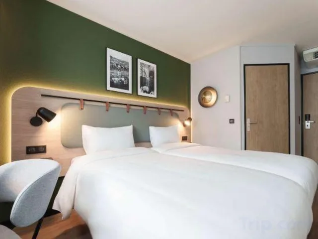 Next Generation, Twin Beds، Campanile Argenteuil 6/10