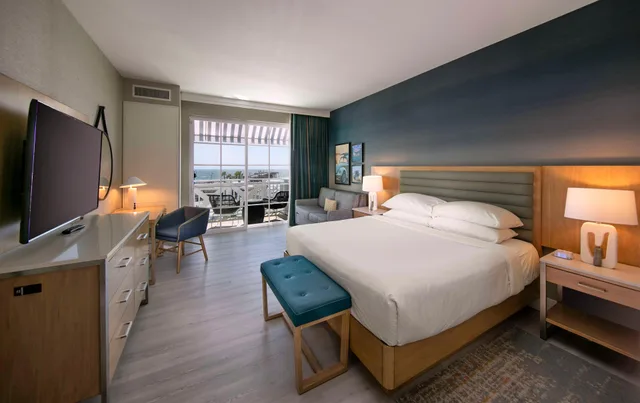 غرفة سوبيريور بسرير كينج، Inn at the Pier Pismo Beach 2/5