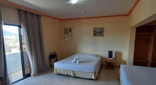 Standard, Quadruple, 1 Double and 3 Single Beds، Voa Canto Do Atlântico 4/10