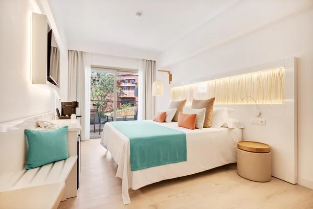 جناح جونيور بشرفة، Ipanema Beach Hotel 7/10