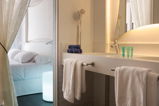 Superior, Double Bed, Blanco Hotel Formentera 2/2