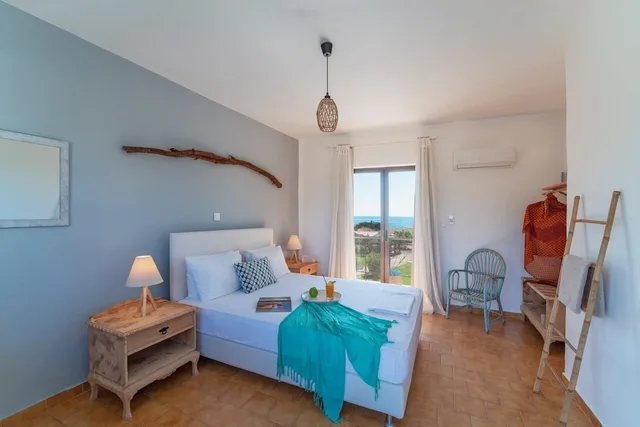 1 Bedroom, Premium, King Bed, Ocean Front, Eco Beach And Magic Garden 3/6