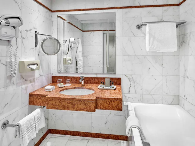 Riviera, Suite, Sea View، Fairmont Monte Carlo 4/6