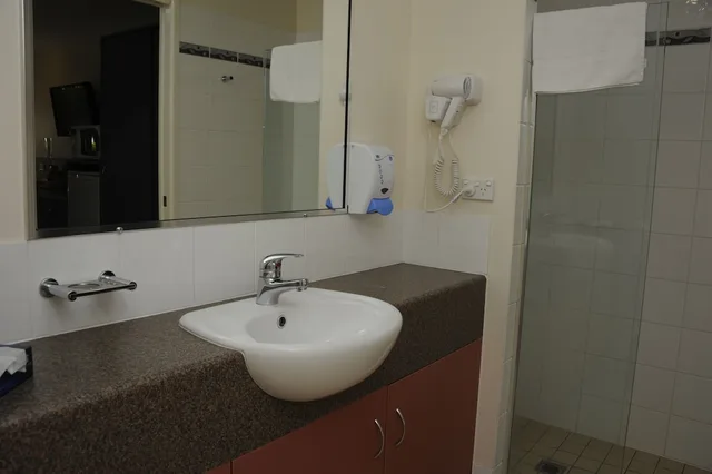 جناح تنفيذي بسرير كوين، Sun Valley Motel Biloela 2/2