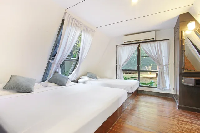 فيلا ديلوكس بسرير مزدوج وسريرين منفصلين، Rayong Chalet Resort 7/10