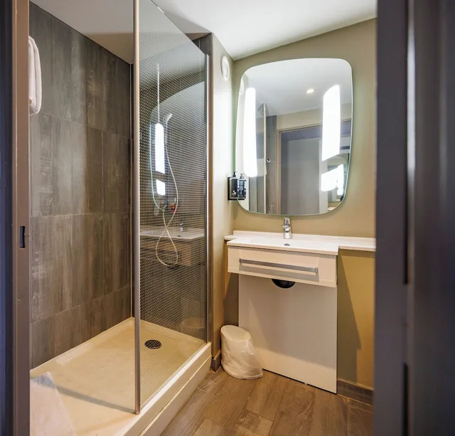 غرفة سوبيريور بسرير مزدوج مع أريكة، Ibis Toulon La Valette 4/4