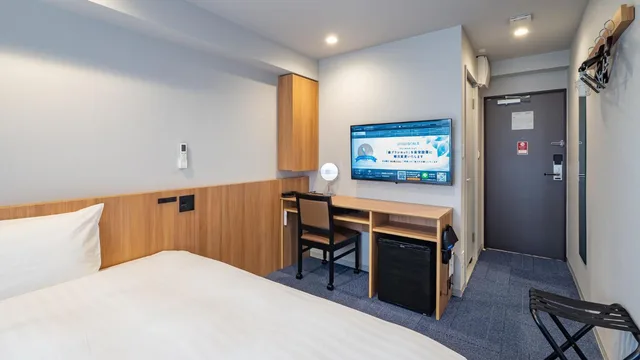 Deluxe, Single, Queen Bed, Toyoko Inn Sendai Higashi Guchi No 1 1/1