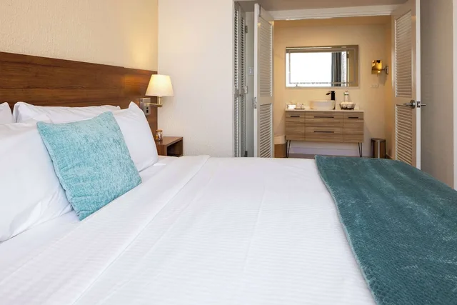 Collection, King Bed, Garden View، Wyndham Palmas Beach & Golf Boutique Resort 3/7