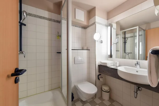 غرفة بسريرين منفصلين، Designhotel + Congress Centrum Wienecke XI 10/10