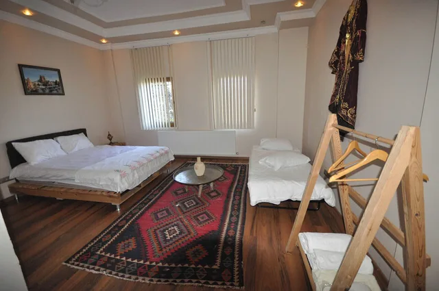 غرفة قياسية بسرير كوين، Uchisar Stone House 2/4