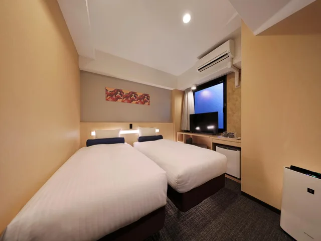 غرفة قياسية بسريرين منفصلين، Shinsaibashi-Higashi Crystal Hotel 2/3