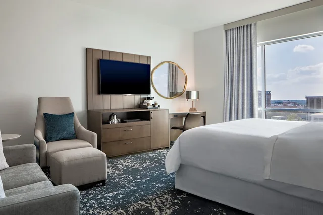 غرفة تقليدية بسرير كينج، Westin Memphis Beale Street 9/10