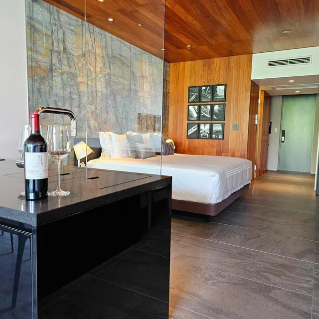 جناح بإطلالة على النهر مع أريكة، Kamo Residences by Reflections 3/4