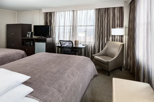 Room, 2 Queen Beds, City View, Park Place Hotel 1/3
