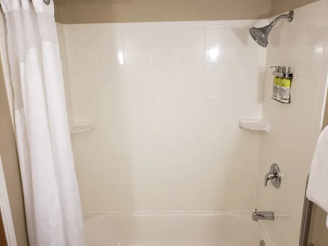 غرفة قياسية بسريرين مزدوجين لذوي الإعاقة، Holiday Inn Express Pittsburgh-North(Harmarville) 5/5
