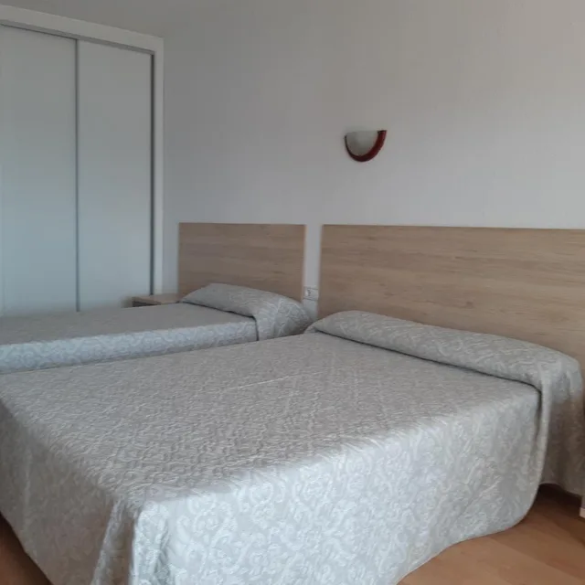 غرفة عائلية بإطلالة على البحر، Hotel Condestable 3/9