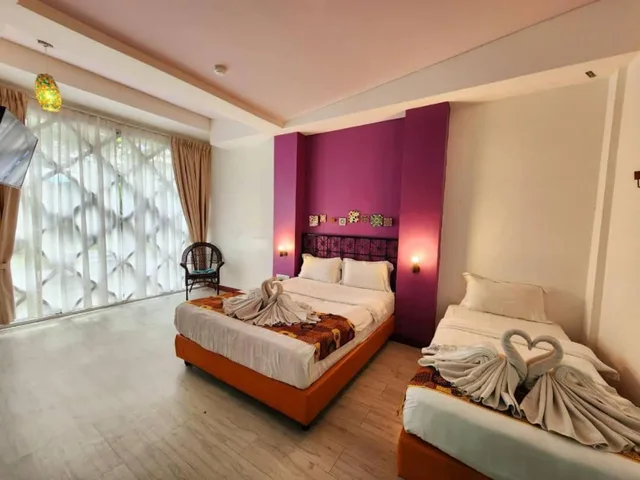 Deluxe, Triple, Langit-Langi Hotel Port Dickson 2/3