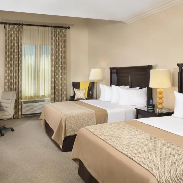 غرفة بسرير مزدوج بشرفة، AYRES HOTEL ORANGE 1/4