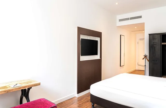 غرفة قياسية بسريرين منفصلين، elaya hotel leipzig city center 6/10