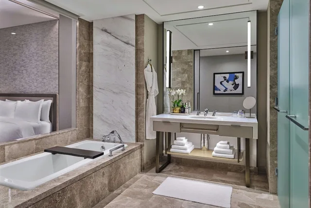 Deluxe, 2 Queen Beds, River View, Accessible, The St. Regis Chicago 2/4