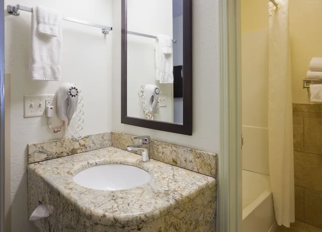 غرفة مزدوجة، Fargo Inn and Suites 2/4