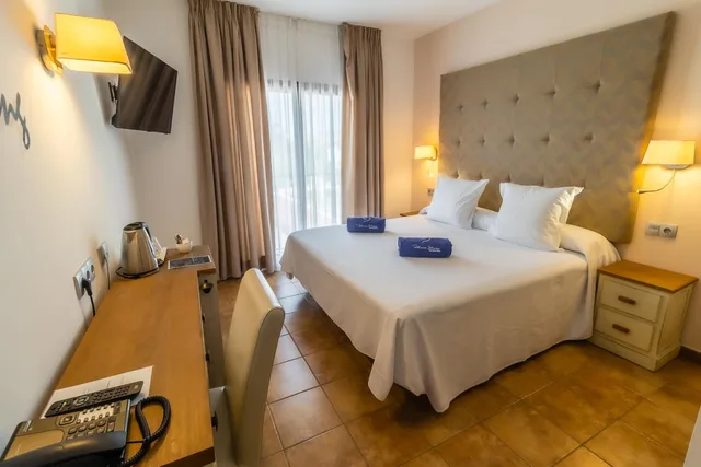 غرفة سوبيريور بسرير مزدوج بشرفة، Paloma Blanca Boutique Hotel 4/7