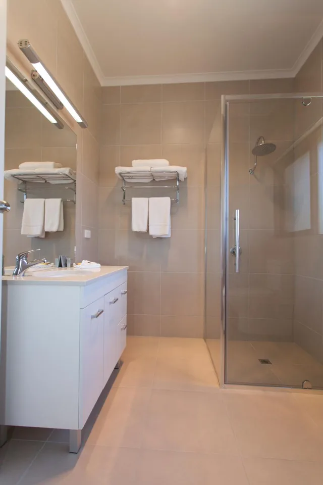 غرفة سوبيريور بسرير فردي وسرير كوين، MERCURE PORT OF ECHUCA 6/6
