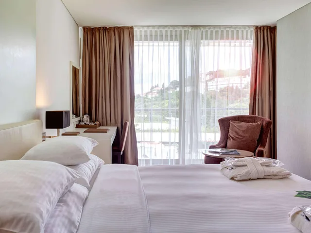 غرفة كلاسيكية بسرير مزدوج بإطلالة على المتنزه، Rixos Premium Dubrovnik 3/10