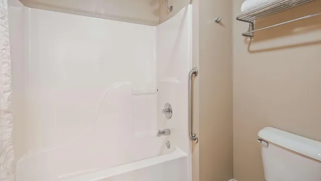 جناح ديلوكس بسرير كينج، Best Western Wittenberg Inn 6/6