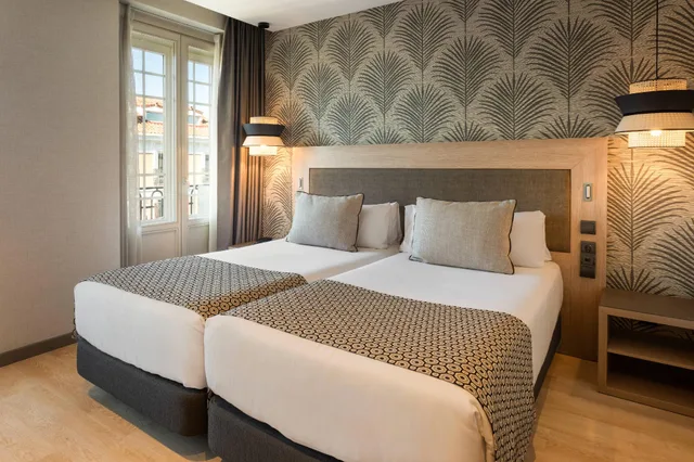 Double Atocha View Single Use، Catalonia Atocha 1/2