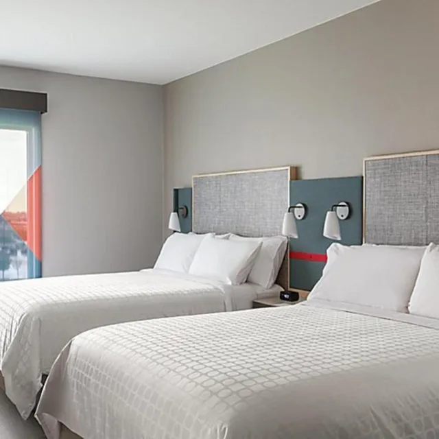 غرفة بسريرين لذوي الإعاقة، Avid Hotels Nashville South Smyrna 1/10